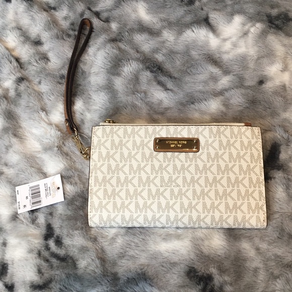 Michael Kors Handbags - MICHAEL KORS WRISTLET